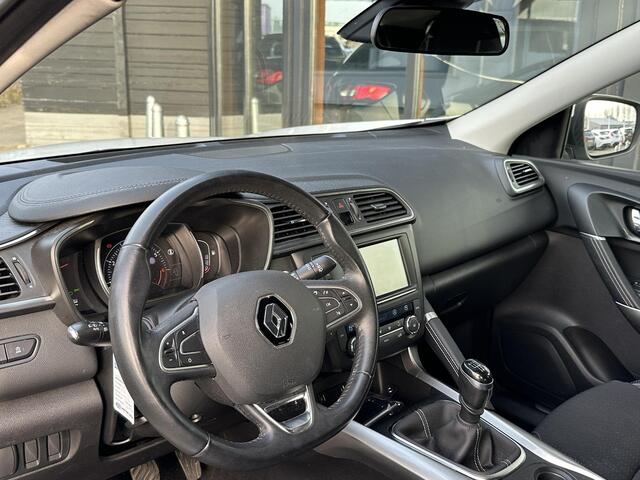 Renault KADJAR 1.2 TCe Intens 131PK | ZEER NETTE STAAT | NL AUTO | Trekhaak | Onderhoudshistorie | Parkeersensoren Voor en Achter | Navigatie | 2 Sleutels |