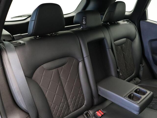 Renault KADJAR 158pk TCe Intens Achteruitrijcamera | Climate control | Apple Carplay/Android Auto | Cruise control | LED Koplampen | Lichtmetalen velgen 17" | Parkeersensor voor/achter |