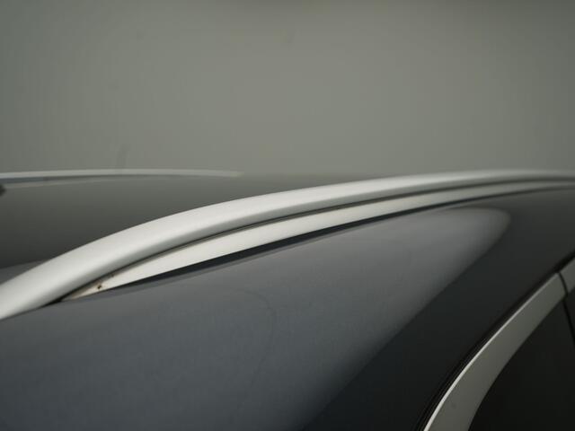 Renault KADJAR TCe 130 EDC Bose - RIJKLAARPRIJS - Automaat - Achteruitrijcamera - Panoramadak - Trekhaak