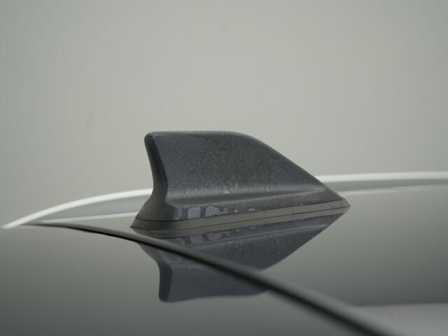 Renault KADJAR TCe 130 EDC Bose - RIJKLAARPRIJS - Automaat - Achteruitrijcamera - Panoramadak - Trekhaak