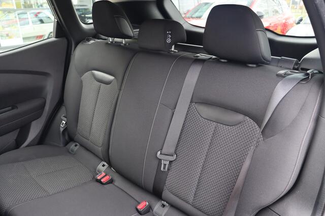 Renault KADJAR 1.2 TCe Intens Automaat | Trekhaak | Cruise Control | Navigatie | Climate Control