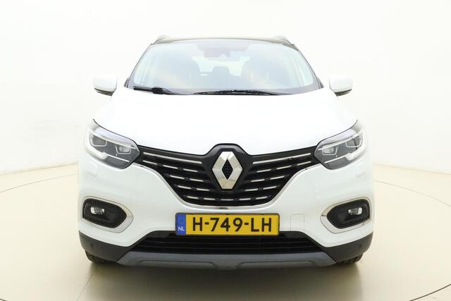 Renault KADJAR 1.3 TCe Intens | Apple carplay/Android auto | Trekhaak | Cruise control | Climate control | Achteruitrijcamera | Panoramadak | Lichtmetalen velgen 19'' | Stoelverwarming |