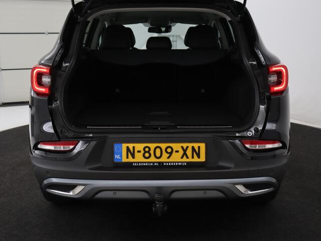 Renault KADJAR 1.3 TCe Intens | Automaat | Trekhaak | Carplay | Camera | Half leder | Keyless | Full LED | Navigatie | Dodehoek detectie | Cruise control | DAB | Climate control