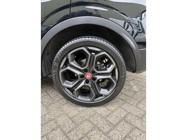 Renault KADJAR 1.6 TCe 165 PK Black Edition | Pack Winter | Bose audio | lederen bekleding | trekhaak | 1800kg trekgewicht