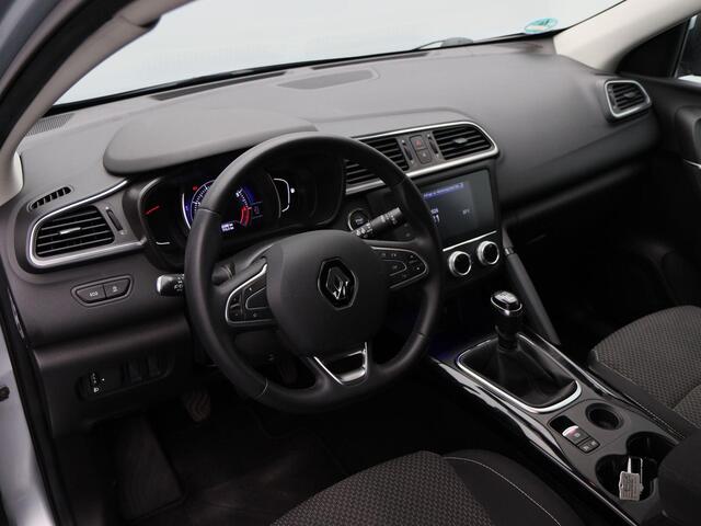 Renault KADJAR 1.3 140 Pk TCe Equilibre | Stoelverwarming | Camera | Cruise control | Climatronic | Navigatie | 17 Inch | 55.398 Km !!