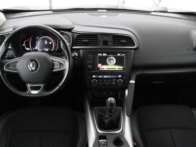 Renault KADJAR 1.2 TCe Bose Panoramadak | Bluetooth | Cruise control | Climate control | Stoelverwarming | Bose Audio | Achteruitrij camera | Parkeersensoren | Navigatie