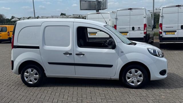 Renault KANGOO 1.5 DCI 70KW 95PK EURO 6 AIRCO/ NAVIGATIE/ PARKEERSENSOREN/ 100% DEALERONDERHOUDEN