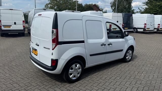 Renault KANGOO 1.5 DCI 70KW 95PK EURO 6 AIRCO/ NAVIGATIE/ PARKEERSENSOREN/ 100% DEALERONDERHOUDEN