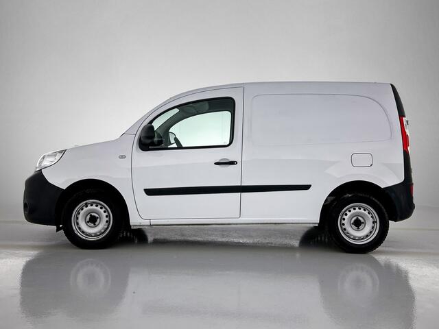Renault KANGOO 1.5 dCi 75PK Comfort Trekhaak / Schuifdeur Rechts / Airco / Navigatie / Pdc.A / Radio multimedia / Apk 03-2026