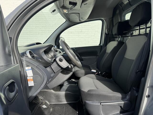 Renault KANGOO 1.2 TCe 115 EDC Comfort / interessant voor particulier !! / prijs is inclusief BTW en BPM / Automaat / Camera / Parkeersensoren / Airco / Bluetooth telefoonvoorbereiding /