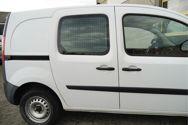 Renault KANGOO 1.5 Blue dCi 80 Comfort BJ2020 Pdc | Trekhaak | Airco | Cruise control | Tussenschot+Raam | Achterdeuren+Raam | Zijdeur+Raam.