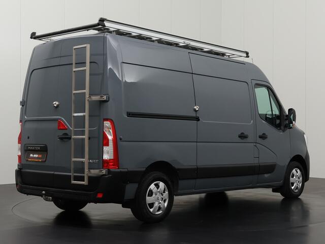 Renault MASTER 2.3DCi 135PK L2H2 | Imperiaal | Trekhaak | Navigatie | 3-Persoons | Airco | Cruise
