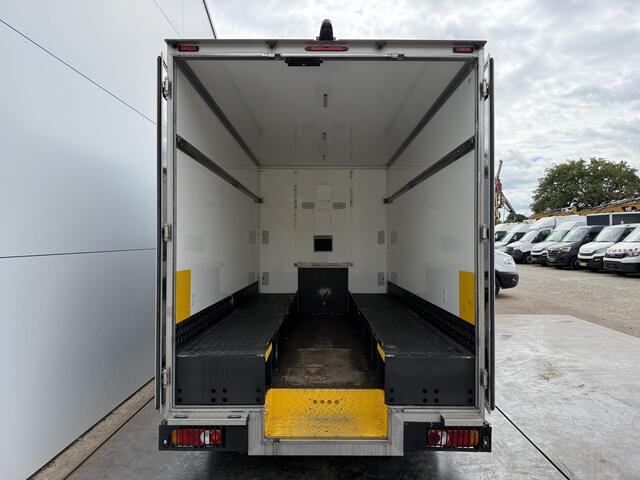 Renault MASTER Plancher T35 2.3 dCi 150pk Automaat APK 06-2026 Luchtvering LED Airco Cruise Control Camera Foodtruck Meubelbak Paardenwagen