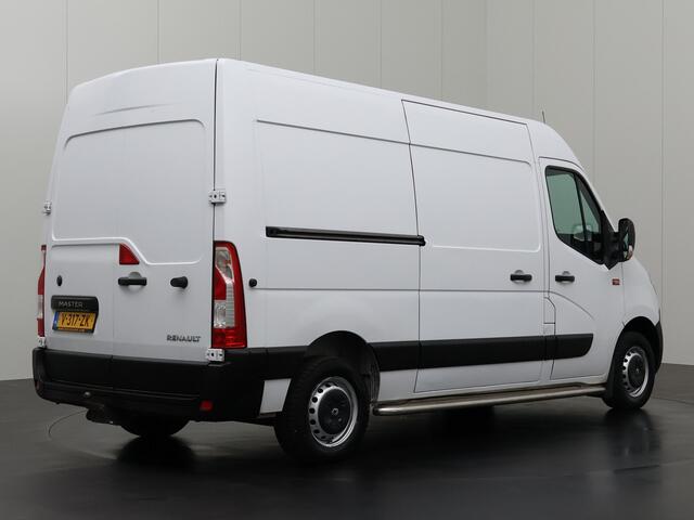 Renault MASTER 2.3DCi 130PK L2H2 | Navigatie | Camera | Airco | Cruise | Trekhaak | 3-Persoons