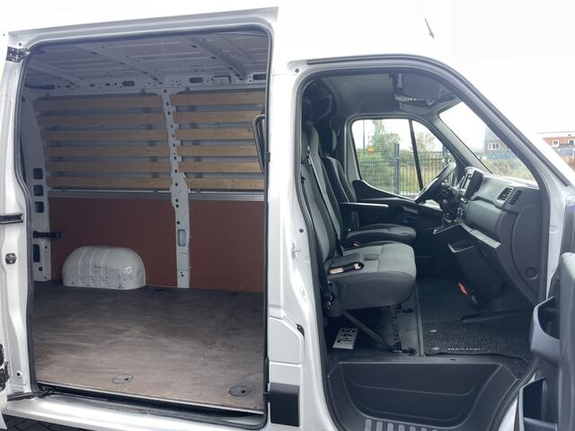 Renault MASTER T35 2.3dCi 136PK L2H2 Airco | Navigatie