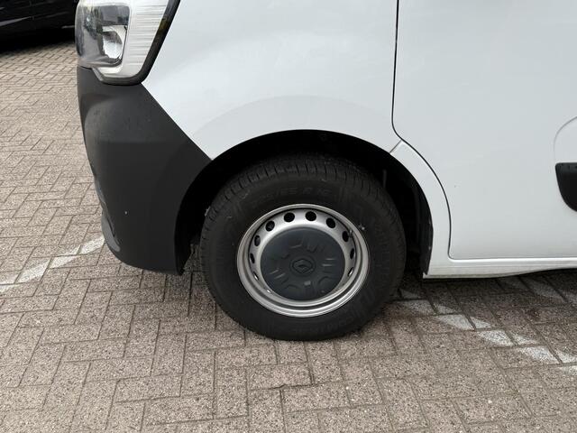 Renault MASTER T33 2.3 dCi 135 L2H2 Comfort | Trekhaak | Navigatie | DAB | Airco | Parkeersensoren | BT-Telefoonfunctie |