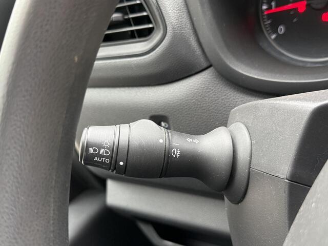 Renault MASTER T33 2.3 dCi 135 L2H2 Comfort | Trekhaak | Navigatie | DAB | Airco | Parkeersensoren | BT-Telefoonfunctie |