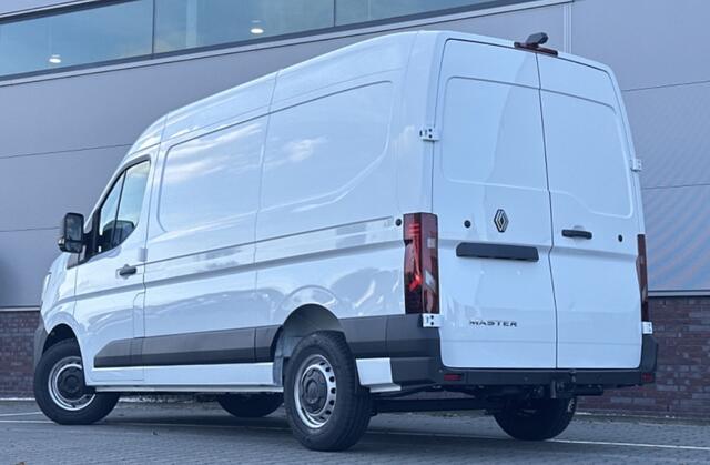 Renault MASTER T35 2.0 dCi 130 L2H2 Advance Camera / Carplay / laadruimte pakket