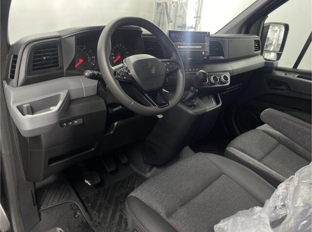 Renault MASTER T35 2.0 dCi 130 L2H2 Advance Stoelverwarming / Laadruimte betimmering / Trekhaak