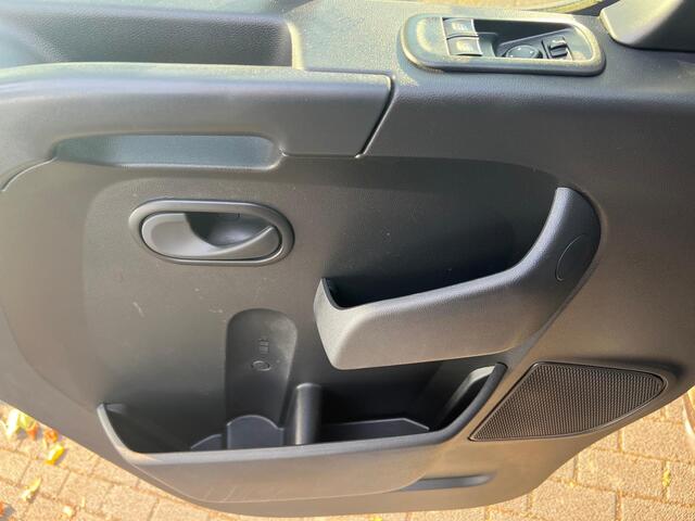 Renault MASTER T35 2.3 dCi 150 L3H2 Energy Comfort