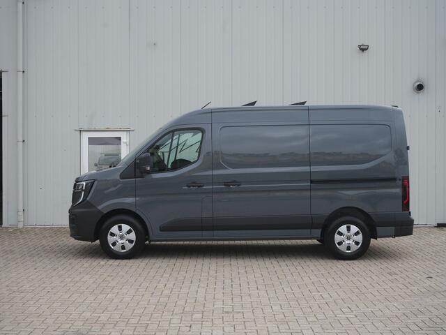 Renault MASTER T35 2.0 dCi 170 L2H2 Extra - VOORRAADVOORDEEL - 170 PK! - Trekhaak - Laadruimtebetimmering - All Seasonbanden - Achteruitrijcamera - Stoelverwarming - Cruise Control - Trekhaak