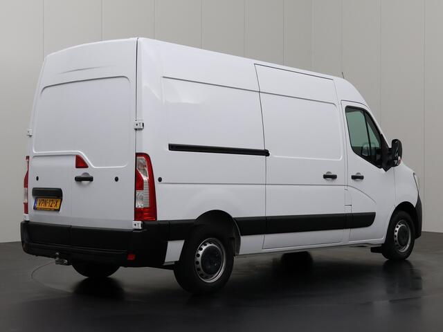 Renault MASTER 2.3DCi 135PK L2H2 Work Edition | Navigatie | Camera | Airco | 3-Persoons | 2500Kg Trekhaak