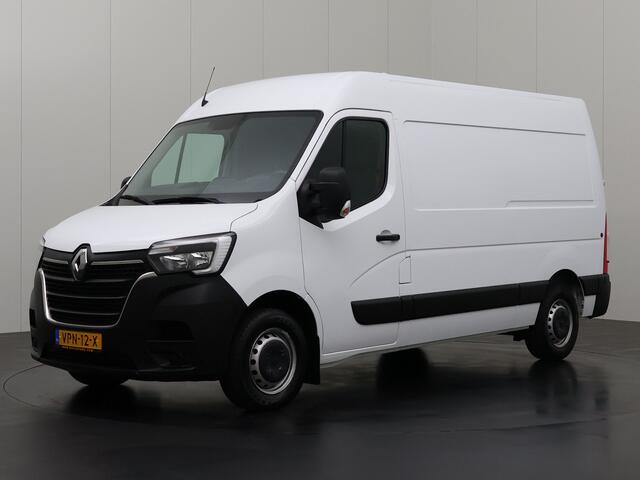 Renault MASTER 2.3DCi 135PK L2H2 Work Edition | Navigatie | Camera | Airco | 3-Persoons | 2500Kg Trekhaak
