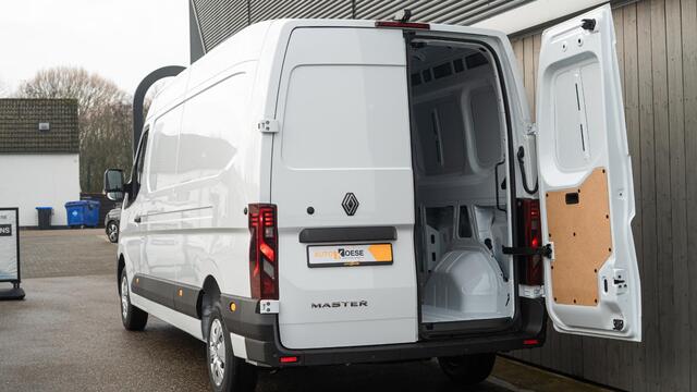 Renault MASTER T35 2.0 dCi 150 L3H2 Advance | Nieuw Model | Camera | Parkeersensoren | Apple Carplay