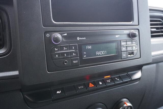 Renault MASTER 2.3 dCi 135PK L2H2 - EURO 6 - Airco - Cruise - PDC - Camera - ¤15.950,- Excl.