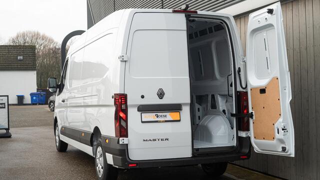 Renault MASTER T35 2.0 dCi 150 L3H2 Extra | Nieuw Model | Camera | Parkeersensoren | Apple Carplay