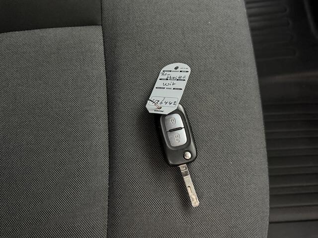 Renault MASTER 2.3DCI 135PK | Airco | Cruise | 3-Persoons | Betimmering