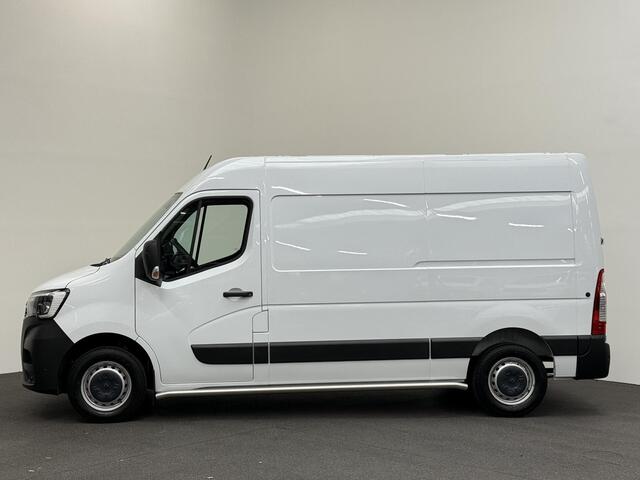 Renault MASTER T33 2.3 dCi 135PK L2H2 BPM VRIJ! Airco Cruise control Parkeersensoren Navigatie Trekhaak