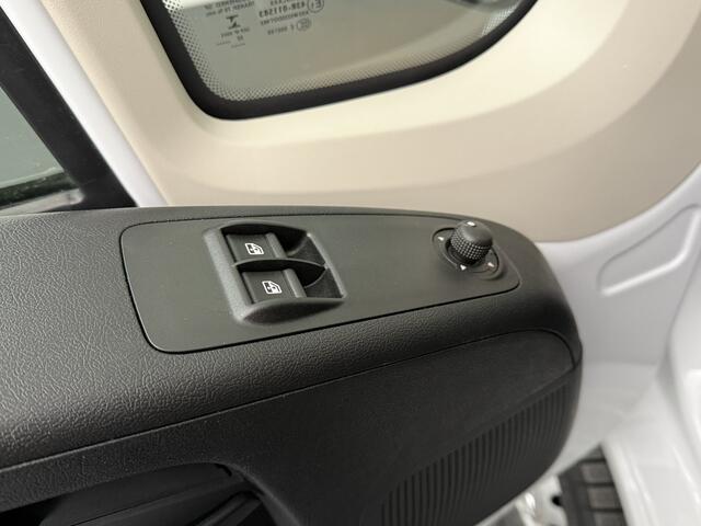 Renault MASTER Opel Movano 2.2Hdi 140PK Bakwagen | Laadklep | Camera | 3-Zits | Airco | Cruise | Dakspoiler