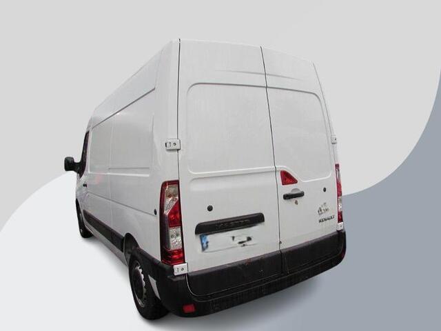 Renault MASTER T33 2.3 dCi 135 L2H2 Comfort 135pk | Airco | Cruise Controle | BPM vrij | Compleet ingericht, incl. werkbank!