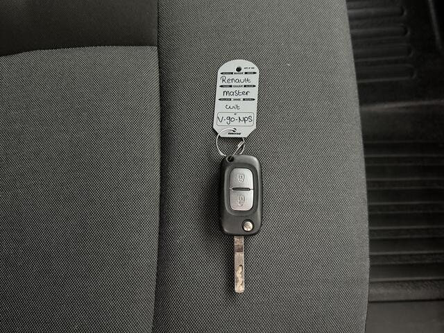 Renault MASTER 2.3DCI 135PK | Airco | Cruise | 3-Persoons | Betimmering