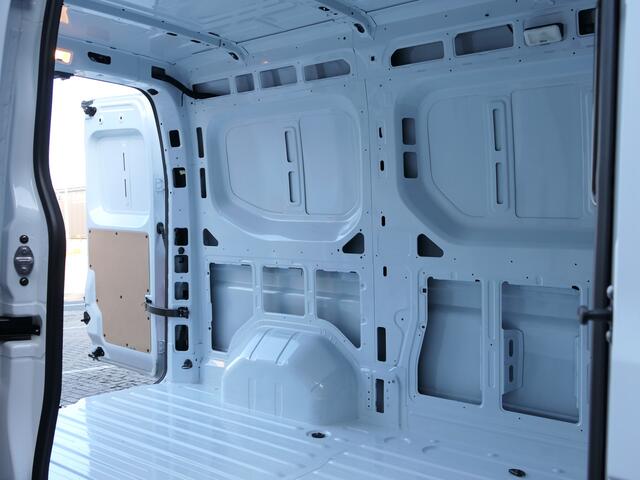 Renault MASTER T35 2.0 dCi 130 L2H2 Start - NIEUW! - Camera - Cruise - Apple carplay/ Android Auto