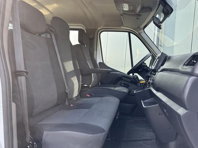 Renault MASTER T35 2.3 dCi 135 PK / 1e EIG. / 7 PERSOONS DUBBEL CABINE / UNIEK 14.184 KM !! / TREKHAAK / IMPERIAAL / AIRCO / CRUISE