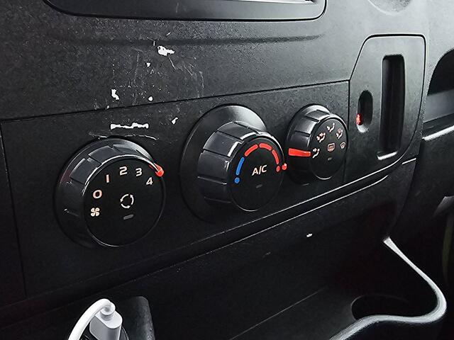 Renault MASTER T35 2.3 dCi L2 open laadbak, airco, navi, 123 dkm.