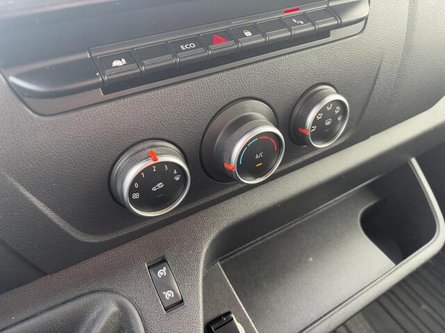 Renault MASTER T35 2.3 dCi 135 L2H2*A/C*CRUISE*NAVI*HAAK*CAM*