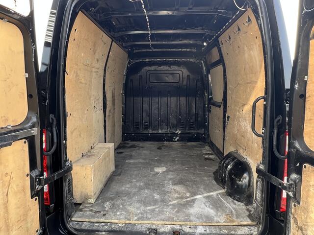 Renault MASTER T35 2.3 dCi 180 L2 Energy