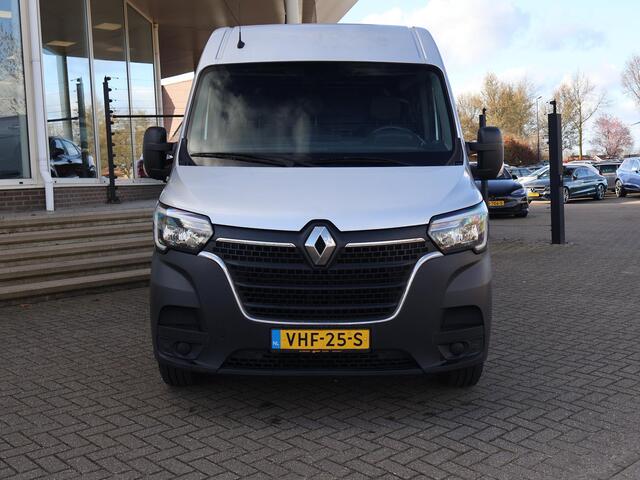 Renault MASTER T35 2.3 dCi 150 PK AUTOMAAT L2H2 + CARPLAY | CAMERA | 2500 KG TREKHAAK | CRUISE | NAVIGATIE