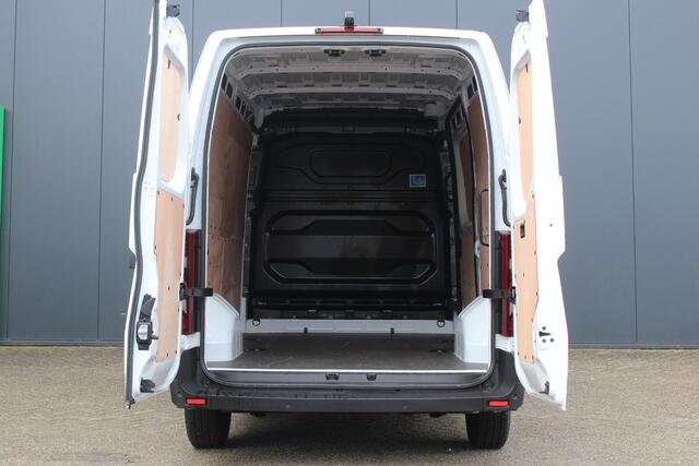 Renault MASTER E-Tech T35 L2H2 Advance long range 87 kWh 140Pk | Apple & Android Carplay | Parkeersensoren Voor & Achter | Achteruitrijcamera | Betimmering | Cruise Control & Snelheidsbegrenzer | All Season Banden |