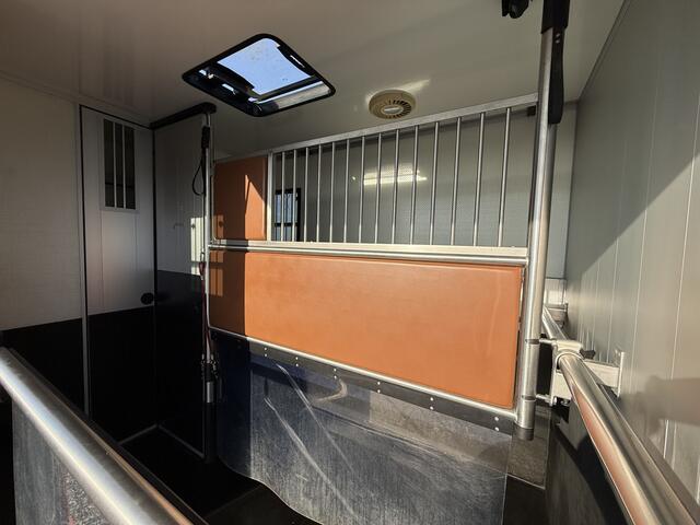 Renault MASTER PAARDENWAGEN | HORSETRUCK | ROELOFSEN | STALLION 5XL | 2017 | HENGST | DUB CAB | 5-SEAT | AUTOMAAT | LIMOUSINE | DUITS KENTEKEN