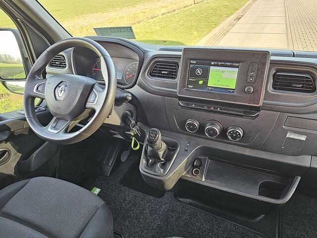 Renault MASTER T35 2.3 dCi 135 L2H2 airco, navi, pdc, trekhaak, inrichting