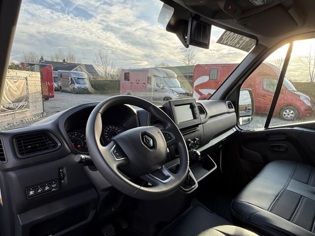 Renault MASTER PAARDENWAGEN | HORSETRUCK | ROELOFSEN | STALLION 3XL | 2024 | HENGST | 56.320KM | LEER | CAMERA | 165PK | 3-SEAT | BELGISCH KENTEKEN