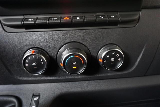 Renault MASTER T33 2.3 dCi 135PK L2H2 Work Edition Airco Cruise Control Camera Navi PDCA Trekhaak