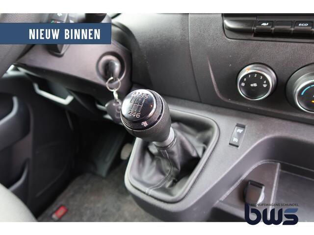 Renault MASTER T35 2.3 dCi 135 L2H2 Navi / Trekhaak / PDC / Airco / Camera