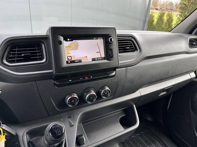 Renault MASTER T35 2.3 dCi 136 PK / L2H2 / 1e EIG. / 43.914 KM / TREKHAAK / AIRCO / NAVI / 2.500 KG AHG