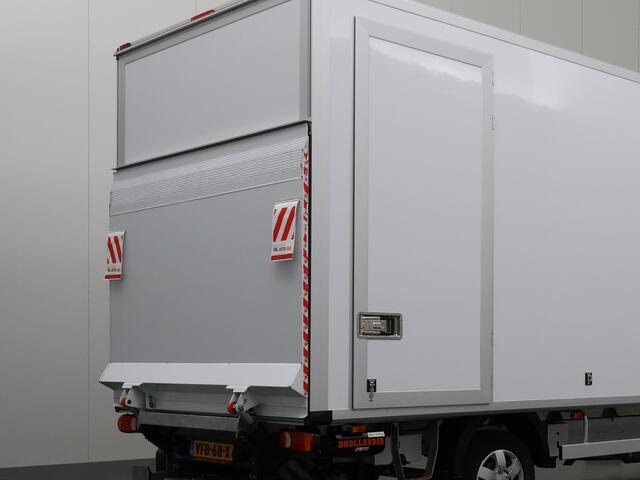 Renault MASTER 2.3DCi 165PK Bakwagen+Laadklep+Trekhaak | Nieuwstaat !! | Navigatie | 3-Zits | Zijdeur | Airco | Cruise