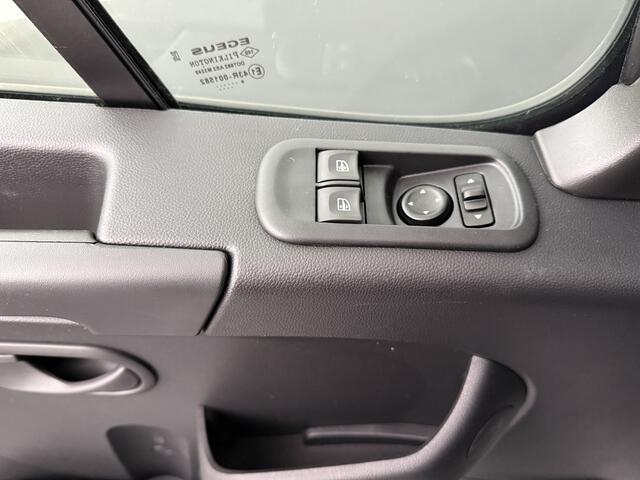 Renault MASTER 2.3DCi 165PK Bakwagen+Laadklep+Trekhaak | Nieuwstaat !! | Navigatie | 3-Zits | Zijdeur | Airco | Cruise